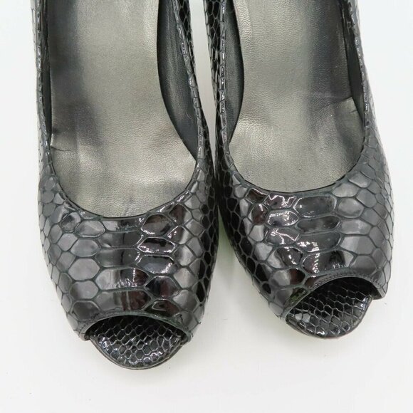 Stuart Weitzman Women 8 M Black Patent Snakeskin Leather 4079808 Peep Toe Heels - Picture 3 of 11